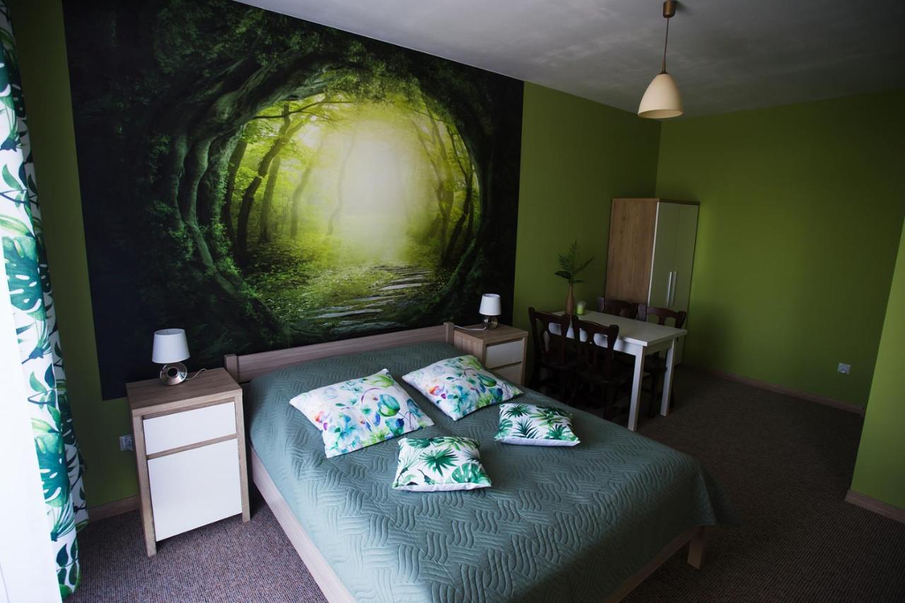 Pokoje Goscinne 30Stka Leczna ภายนอก รูปภาพ